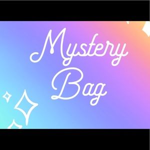 Women’s mystery bag! Choose your size and I will put in 3 great dresses for $75!